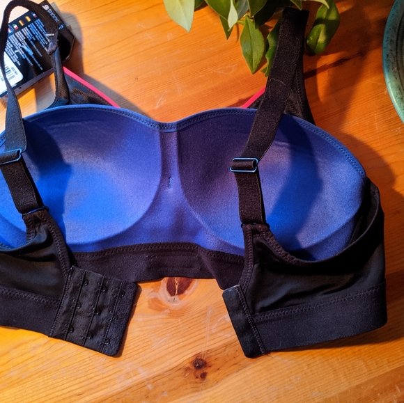 High Support Sports Bra - Picture 4 of 4